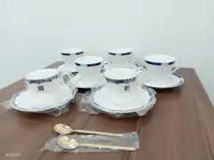 GIVENCHY カップ・ソーサーセット 6個とスプーン2本 食器　陶器　柄違い