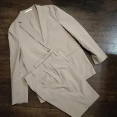 UNIQLO ベージュ スーツセット