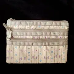 LeSportsac クリーム色ポーチ 2ポケット3ジッパー付き