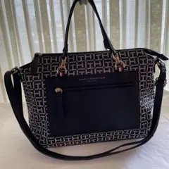 【新品】トミーヒルフィガー　黒　モノグラム　2WAY トート　ショルダーバッグ
