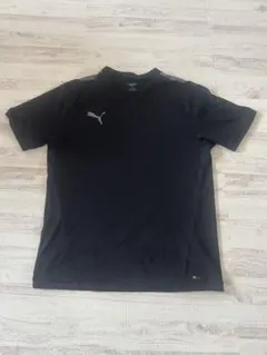 PUMA ブラック M シャツ