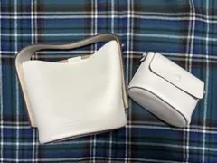 ホワイト ハンドル付きショルダーバッグ