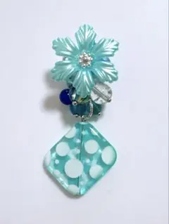 カスタム　sp ペイント　ビーズ　HP ストラップ　携帯　DIY  いちご　黒 : [ZXCVWWE] スマホストラップ ハンドストラップ 携帯ストラップ カラフルなビーズ 花付き ファッション 全機種対応  携帯手首ストラ 落下防止⁄紛失防止 : 家電＆カメラ