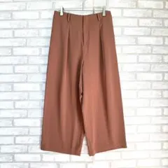 UNIQLO ユニクロ　クロップドスラックスパンツ　タック入り　ワイド　ピンク