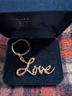 レア☆正規品☆SEXANDTHECITY★Loveキーリング プレゼント】「セックス・アンド・ザ・シティ」の「LOVE」キーホルダー