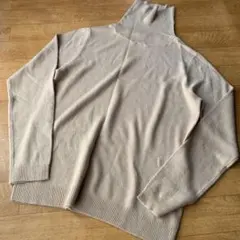 タートルネック ニット トップス ベージュ