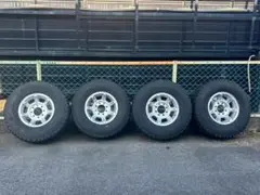 ハマーH2純正ホイール17×8.5J　BFグッドリッチ315/70R17/4本のサムネイル