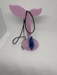 青色クリスタル型ペンダントネックレス