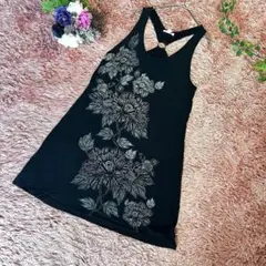 フォーエバー21 ホルターネックチュニック　ノースリーブ　M 花柄　リゾートのサムネイル