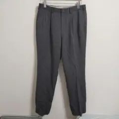 グレー スラックス