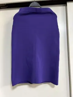 紫色 ニット　ナロースカート スリット入り 未使用タグ付き
