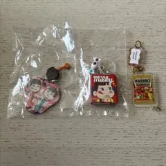 ハリボー　つながるアクリルチャーム　ペコちゃん お菓子のめじるし　3点