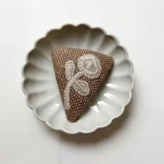 ハンドメイド パッチンピン no.104 ミナペルホネン - メルカリ