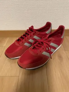 adidas スニーカー レッド 27cmのサムネイル