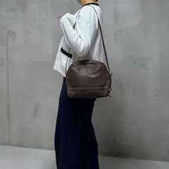 良品✨LOEWE ロエベ　アナグラム　ショルダーバッグ　レザー　ブラウン系