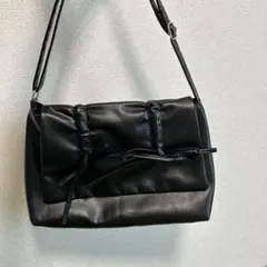 ブラック ショルダーバッグ 合成皮革