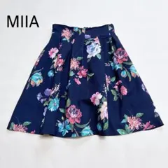 MIIA ミーア 花柄 フレアスカート ひざ丈 フラワー 後ろゴム ネイビーのサムネイル