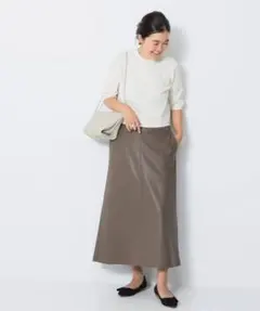 Demi-Luxe BEAMSのロングスカート