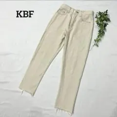 【定価7590円♪赤字覚悟】KBF　デニムパンツ　ジーンズ　白　スリット　美脚
