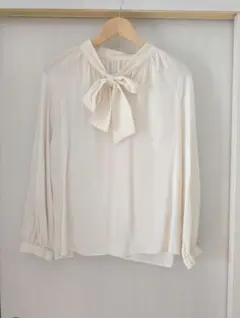 新品！グリーンレーベルリラクシング　2WAY ボウタイ ブラウス