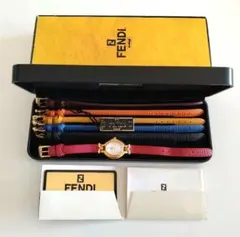 稼働中☆FENDIカラーバンド腕時計