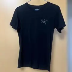 アークテリクス　レディースTシャツ　ブラックのサムネイル