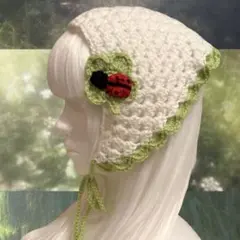 ハンドメイド 編み物 バブーシュカ 四葉のクローバー てんとう虫 森ガール