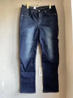 Item thumbnail for item e452feb6-6e93-4bee-be95-8dabb226cdc1