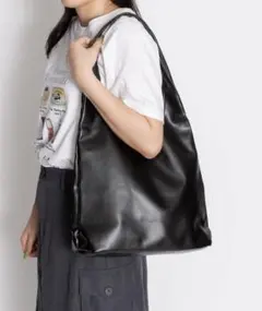 ミニマル トライアングル トートバッグ