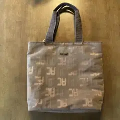 ロゴ入りベージュトートバッグ