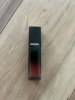 CHANEL ルージュ アリュールラック82