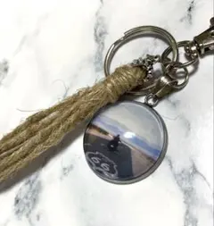 Item thumbnail for item 1384a7d1-d1f7-4eb2-b3fa-dcd6f938189f