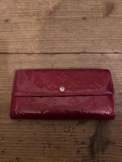 美品 LOUIS VUITTON ヴェルニ 長財布 赤 - メルカリ