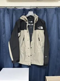 THE NORTH FACE マウンテンライトパーカー