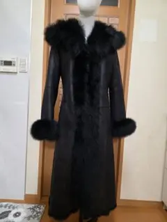 フォックスファー付きロングコート 黒