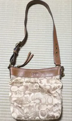 COACH ショルダーバッグ シグネチャー