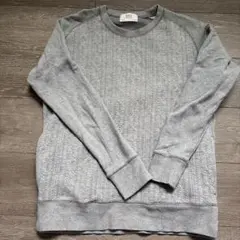 トレーナー　グレー