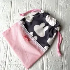 給食袋　コップ入れ　うさぎシルエット　ハンドメイド　巾着袋小
