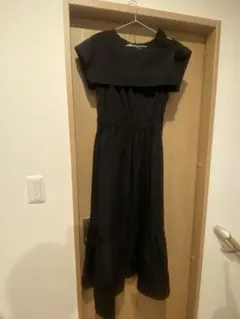 ザラ ZARA 人気 セーラーカラー フリル ロングワンピース 黒 ブラック