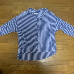 ストライプシャツ青