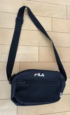 FILA ショルダーバッグ 黒 メッシュポケット付き