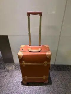 スーツケースのサムネイル