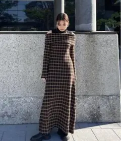 UND OFF SHOULDER KNIT DRESS