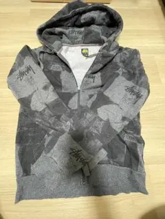 ステューシー　ジップパーカー