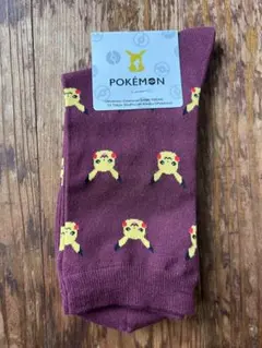 ナイガイ　ポケモン　ピカチュウ刺繍入り ドット柄 ソックス 25-27cm