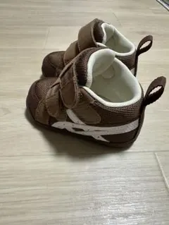 アシックス ファーストシューズ