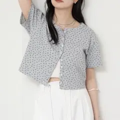 【新品未使用】mystic 小花チビカーディガン グレー