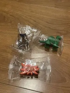 DAISUKE KONDO カプセルトイ　3体セット