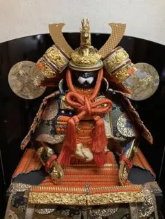 ほぼ送料のみ！彫金が素晴らしい五月人形一式＆破魔弓もご一緒にのサムネイル