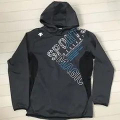 休日限定値下げ！DESCENTE パーカー